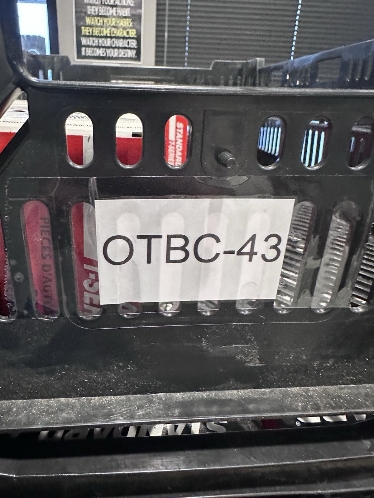 Standard Motor Products PS197 Oil Pressure Sender or Switch For Gauge - Image 5