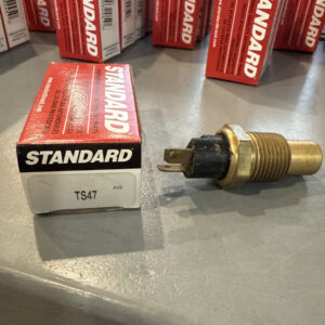 Standard Motor Products TS-47 Temperature Sender With Gauge