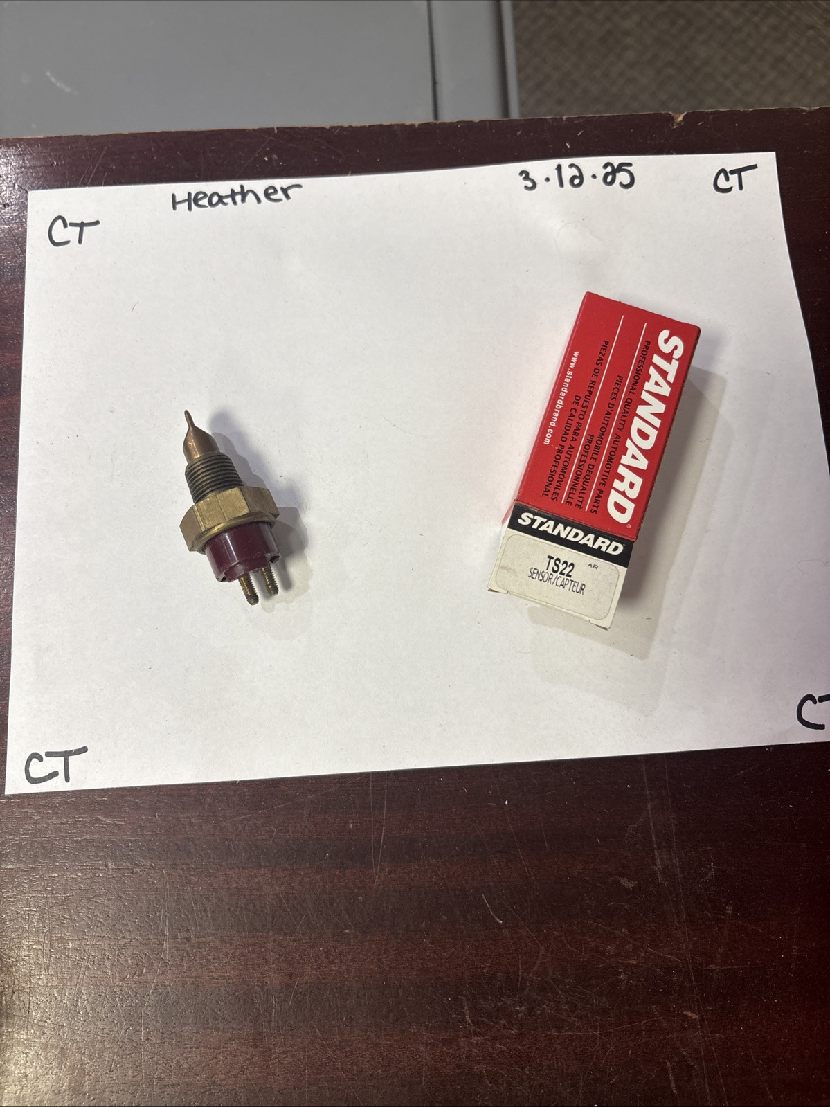 Temperature Sender Standard Motor Products TS22