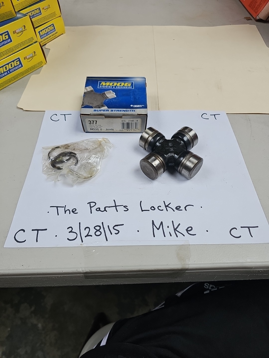 Universal Joint Moog 377