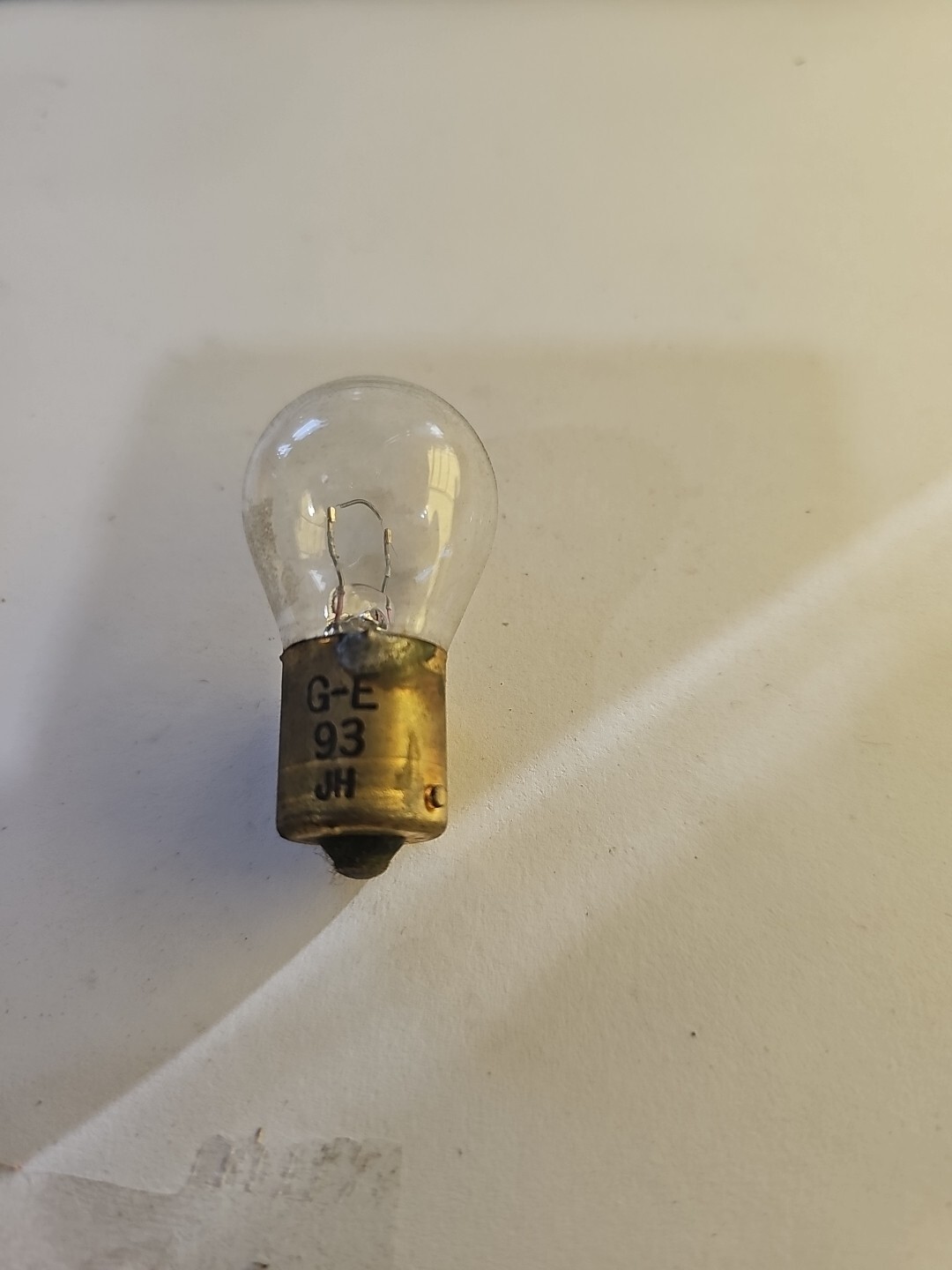 Vintage Eveready GE-93 Miniature Interior Auto Lamps (1 Box Of 5 Bulbs) Box Open - Image 4