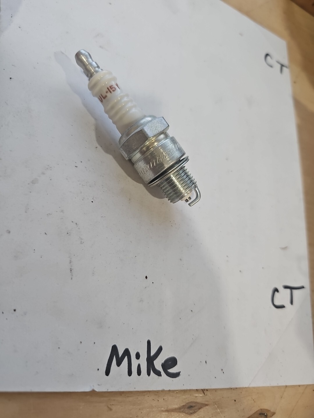 Vintage NOS Genuine Champion Spark Plug - UL-15Y - Image 3