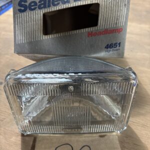 WAGNER 4651 SEALED BEAM HEADLAMP 6 7/8'' X 4'' NOS
