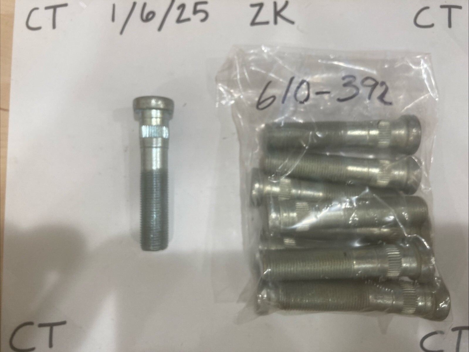 Wheel Lug Stud-Stud/Bolt Dorman 610-392 (SOLD INDIVIDUALLY)