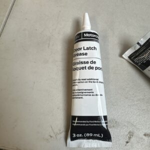 XG13 - GREASE - CHASSIS LUBRICATION - Ford