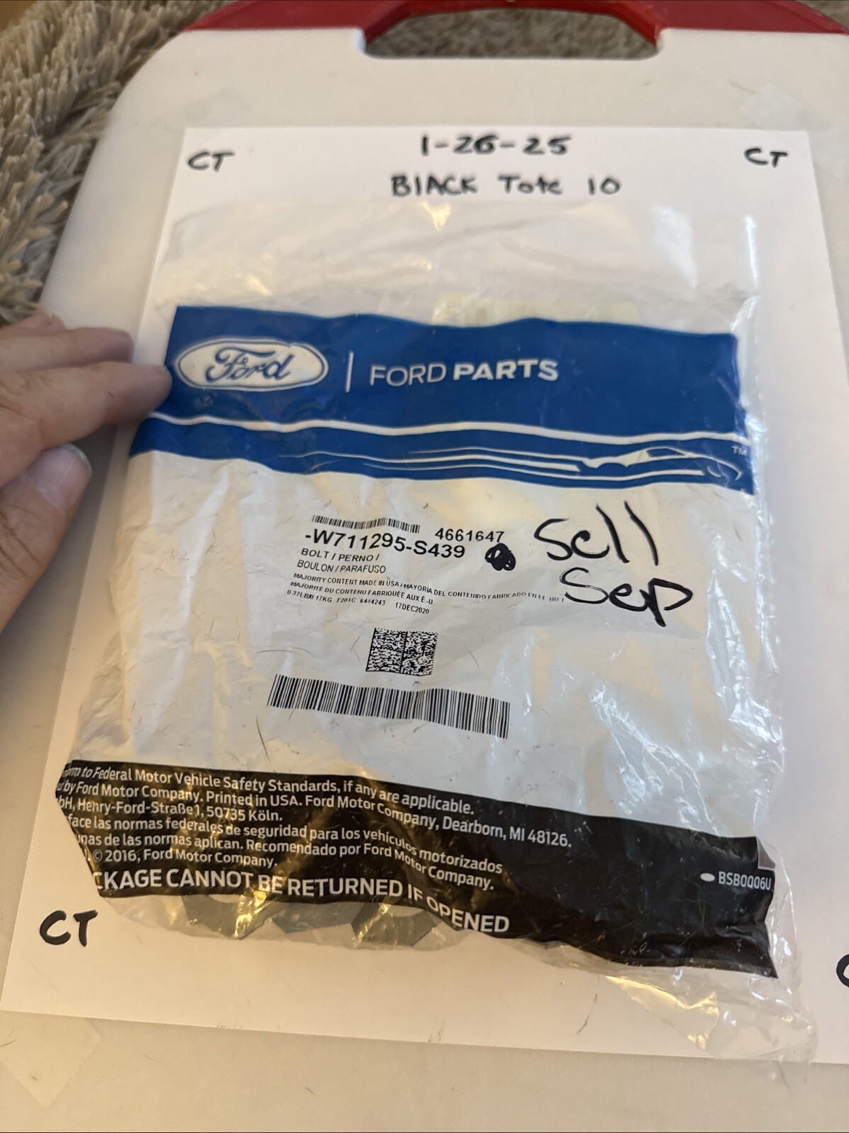 (1) Genuine Ford OE Bolt W711295-S439 Sold Individually Only I Bolt Only