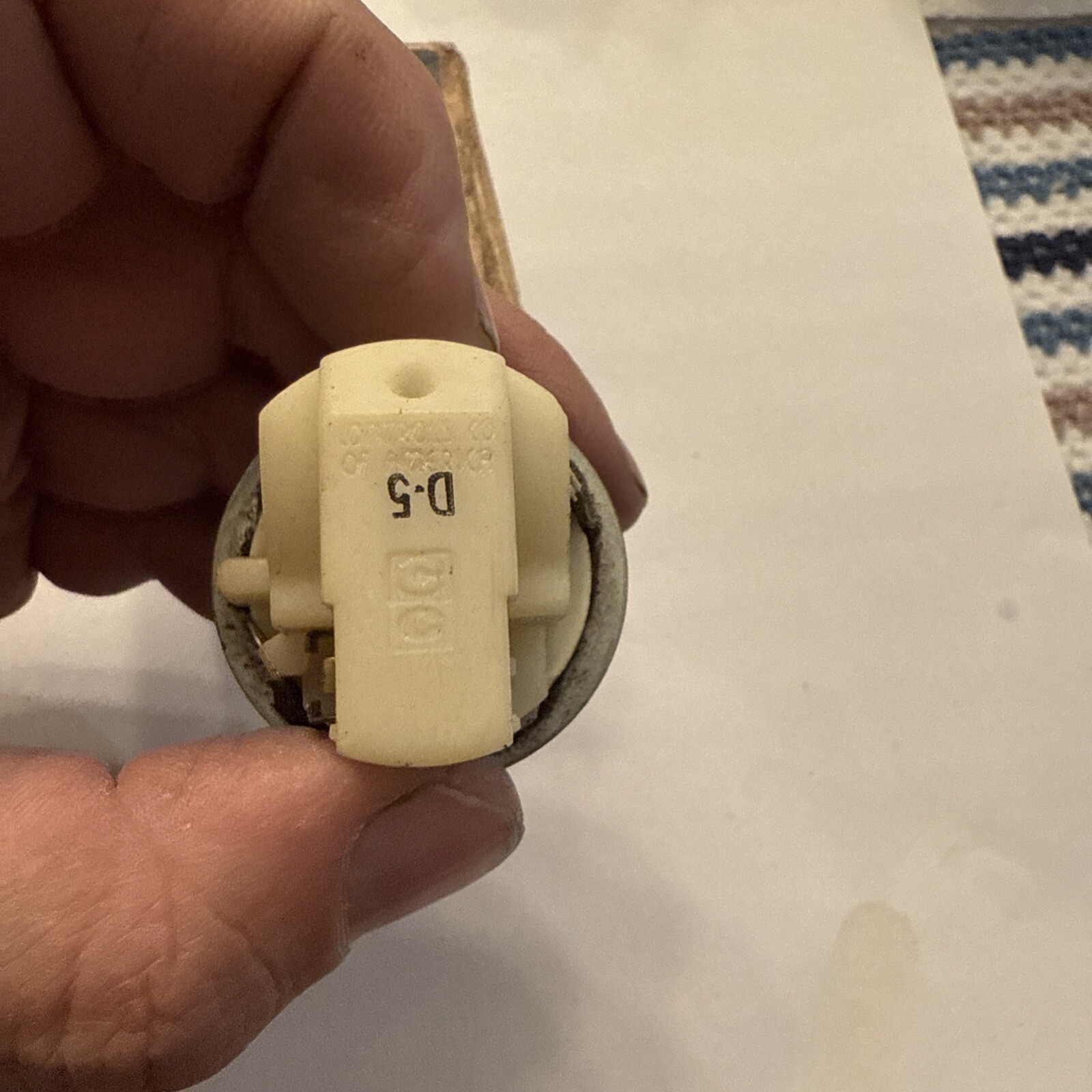 1961-1962 Oldsmobile 88 98 1NOS GM Rear Door Jamb Light Switch # 4838889 - Image 5