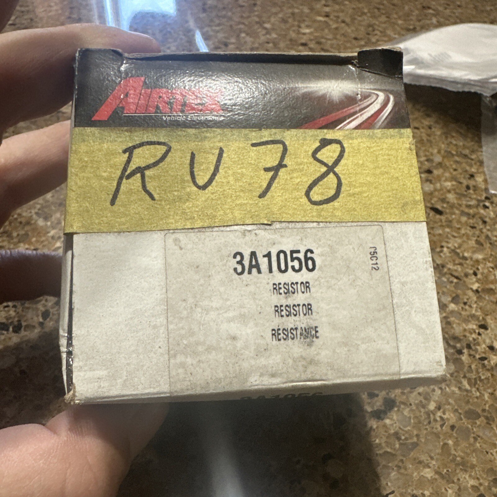 1994-2004 Honda / Isuzu HVAC Blower Motor Resistor - Airtex 3A1056