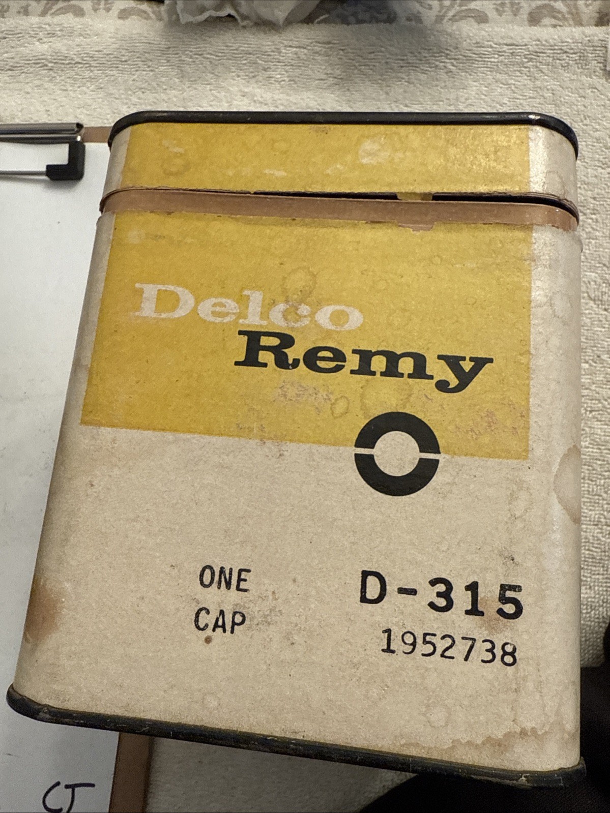 AC DELCO D-315 Distributor CAP 1960 1961 1962 1963 GM 1952738 6-cylinder NOS - Image 3