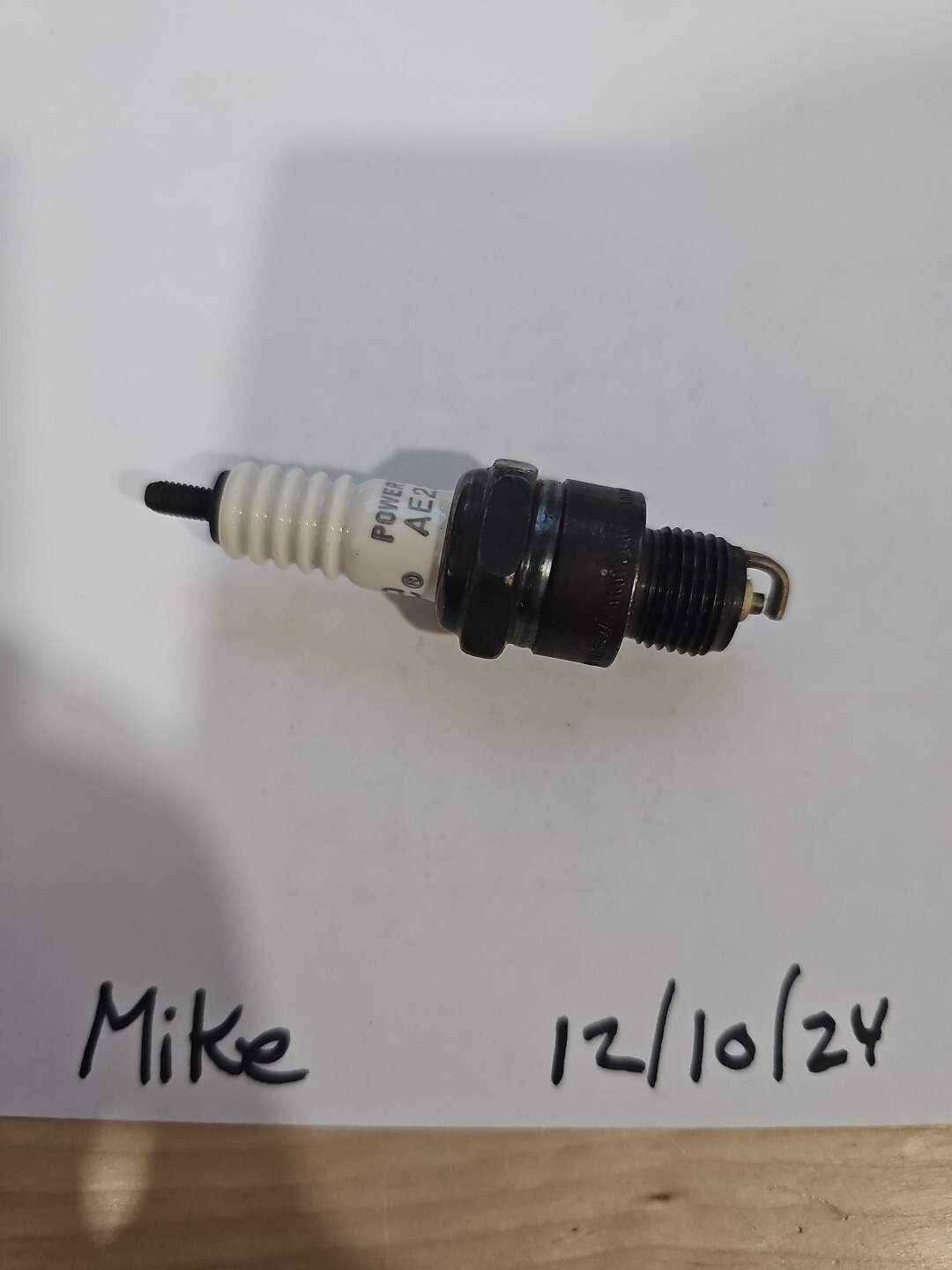 Autolite Powertip Spark Plug AE22 for WKA145T3 AE22 934 42-6FS 4111 312 ib - Image 4