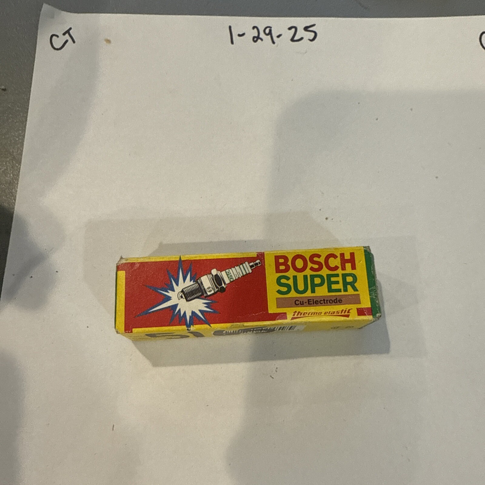 Bosch Spark Plug 7559 0241 229 639-076 - Image 4