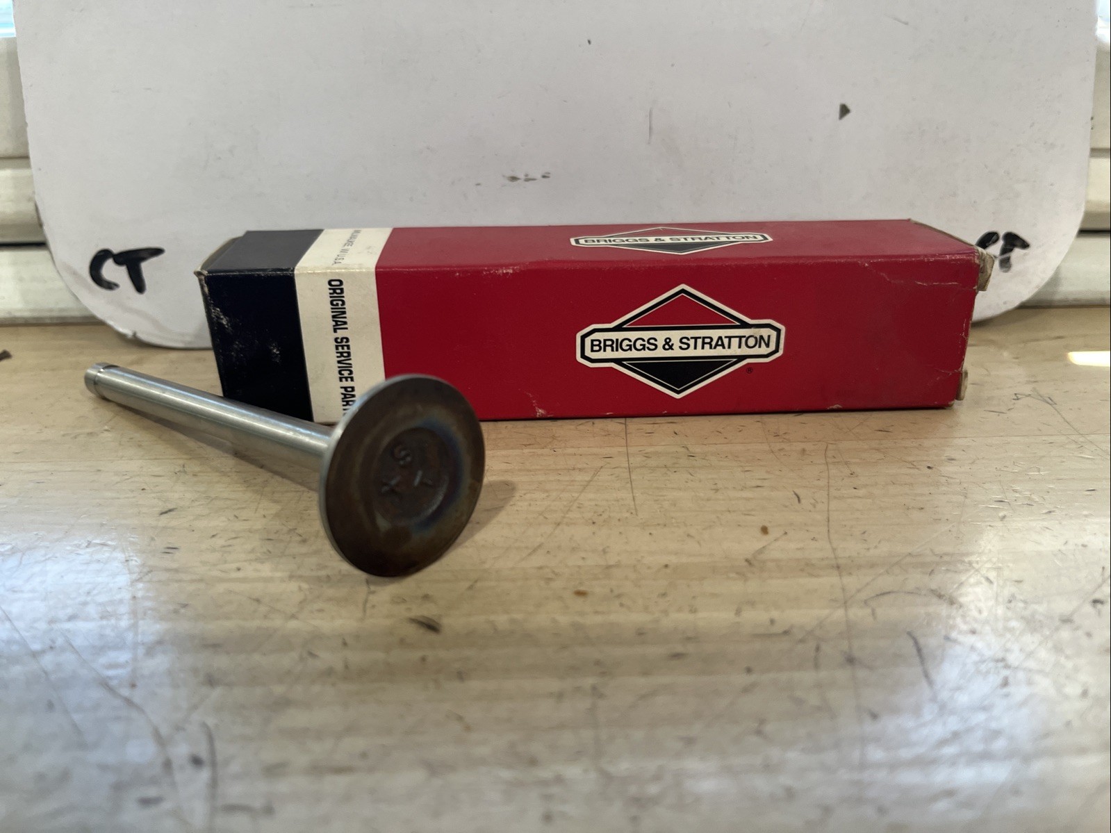Briggs & Stratton 390420 (9347) Exhaust Valve - Image 3