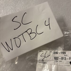 Brownstone Passenger Side Front Floor Console Trim Plate - Genuine GM 22821104