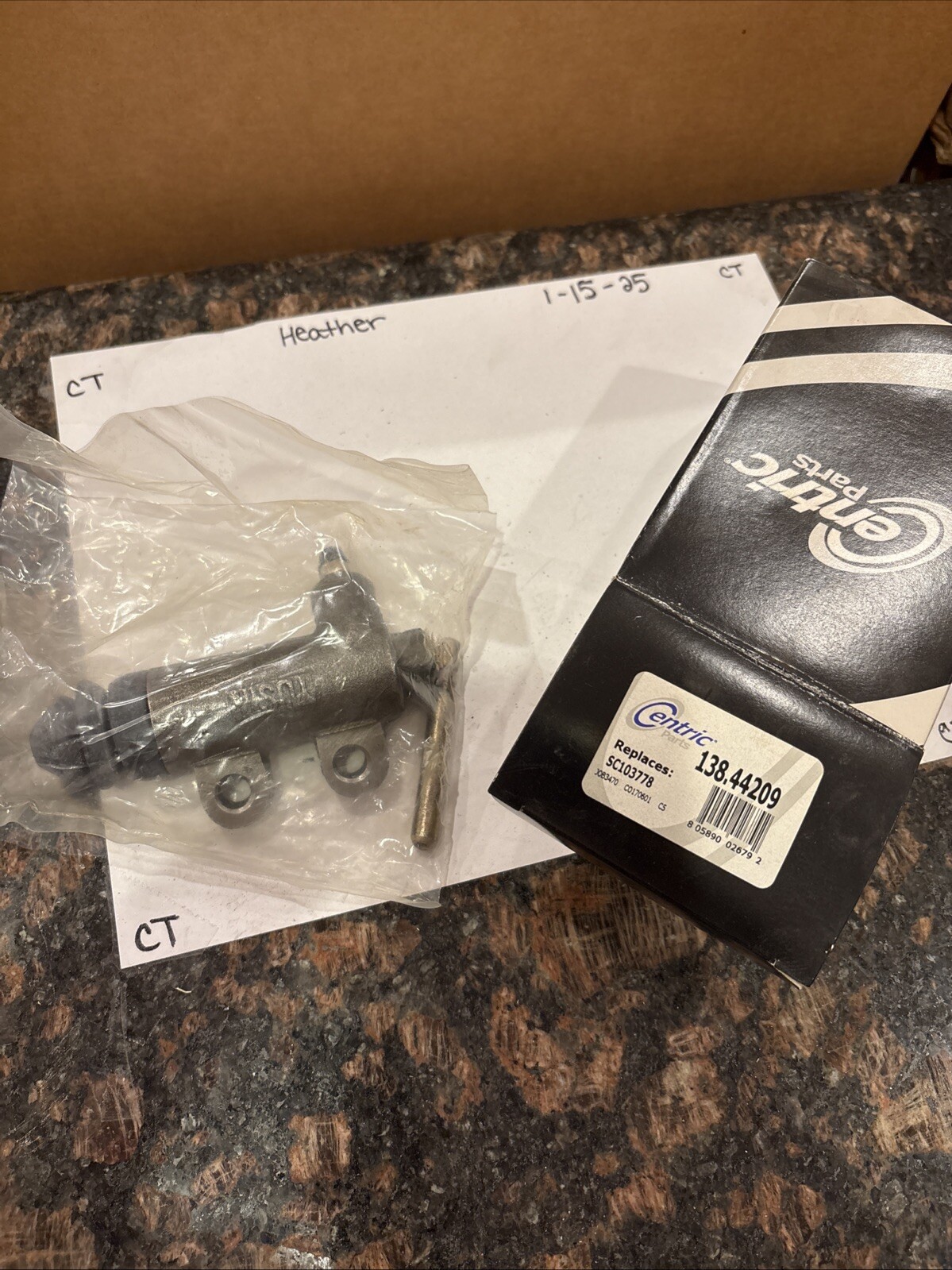 CENTRIC PARTS CLUTCH SLAVE CYLINDER 138.44209 - Image 3