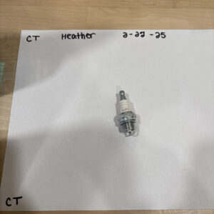 Champion 853-1 Small Engine Spark Plug CJ7Y, 853