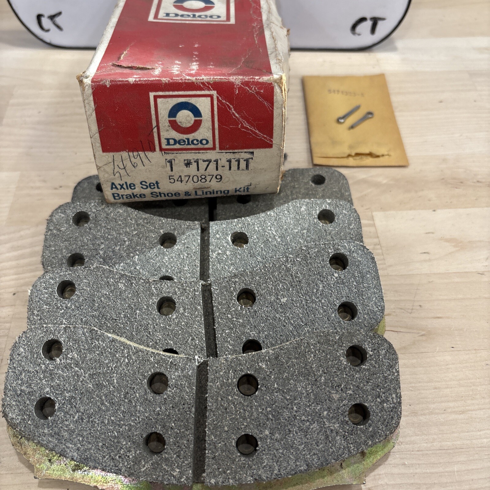 Delco 4 Piston Front Disc Brake Pads 5470879 67-8 Camaro Firebird Nova Chevelle - Image 3