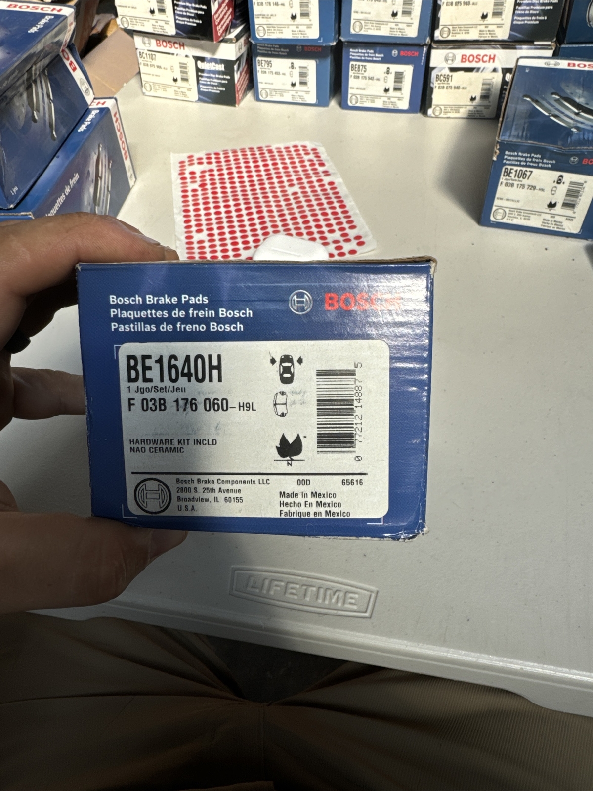 Disc Brake Pad Set-Blue Ceramic Brake Pads with Hardware Bosch BE1640H