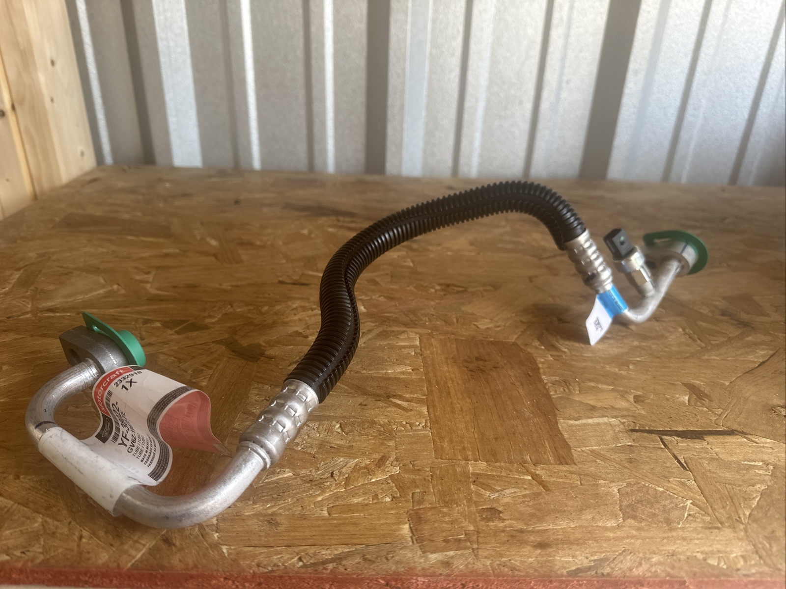 Discharge Line YF38022 Motorcraft - Image 3