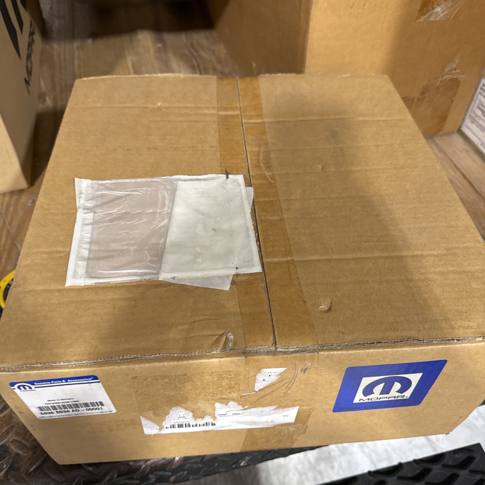 Engine Crankshaft Pulley Mopar 68385534AD - Image 3