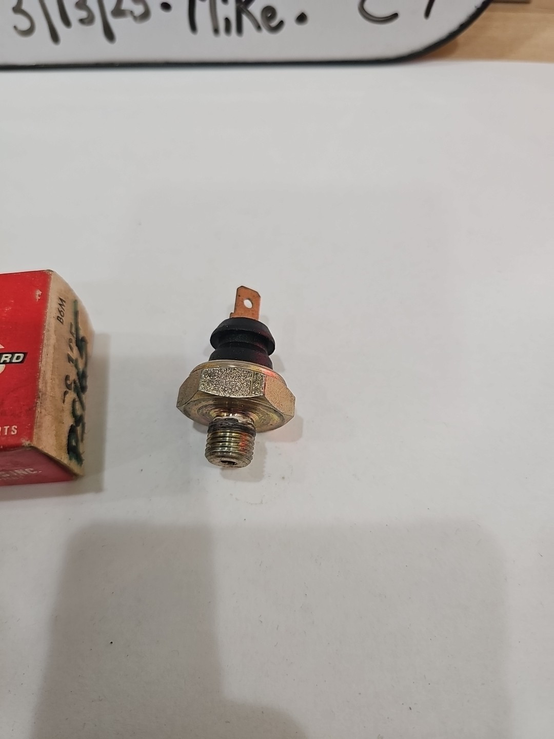 Engine Oil Pressure Switch Standard PS-165 - Image 4