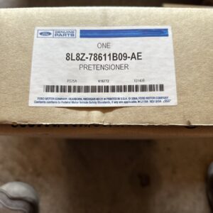Ford OEM NOS 8L8Z-78611B09-AE