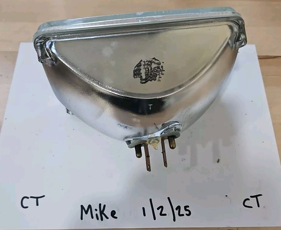 General Electric Halogen, H4651, New In Box 2 Prong Sealed Beam