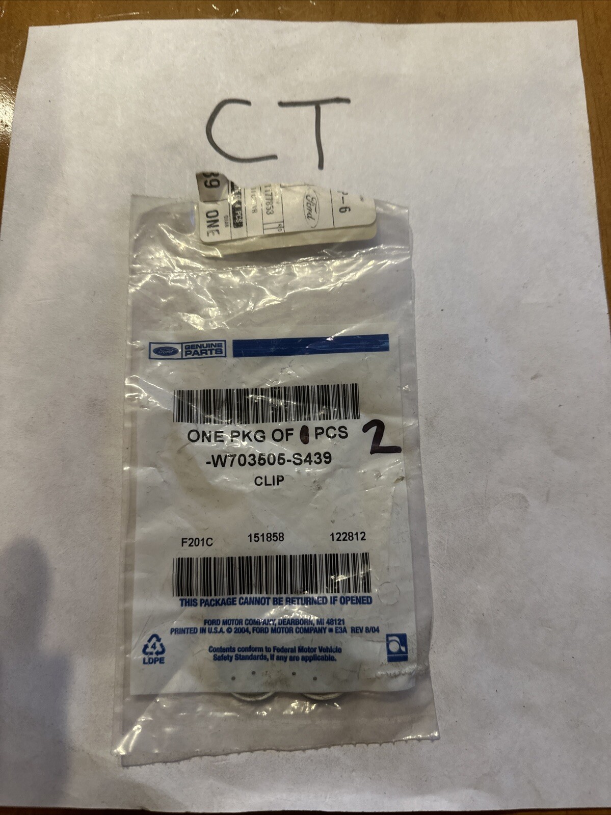 Genuine Ford OE (2) Clips W703505-S439