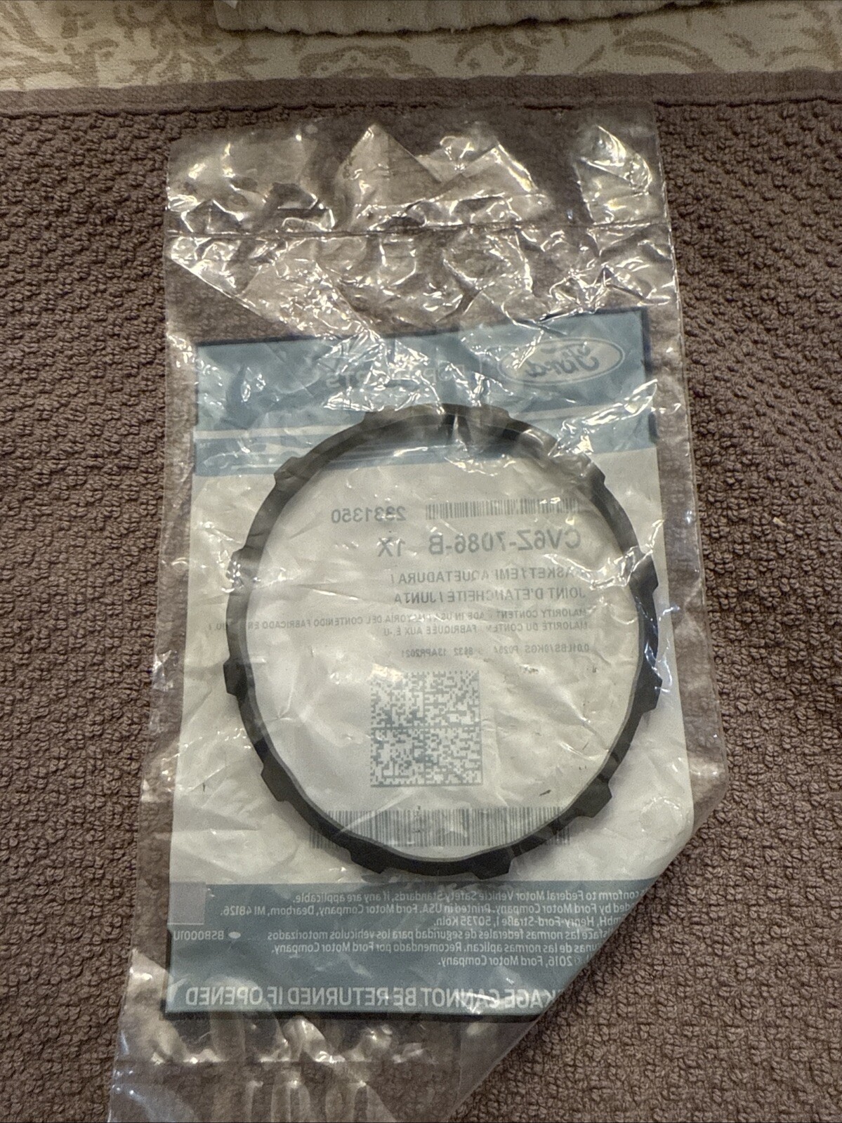 Genuine Ford Seal CV6Z-7086-B - Image 3