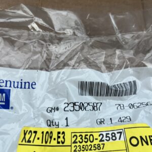 Genuine GM OEM 23502587 Oil Pan Seal Gasket NOS Replacement Part