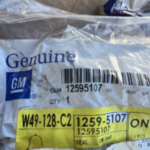 Genuine GM OEM Valve Cover Gasket 12641261 OEM