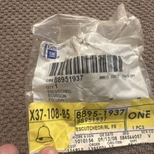 Gm Genuine Escutcheon 88951937