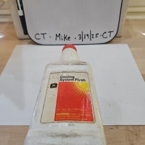 John Deere TY15979 Cooling System Flush 16 Fl. Oz.