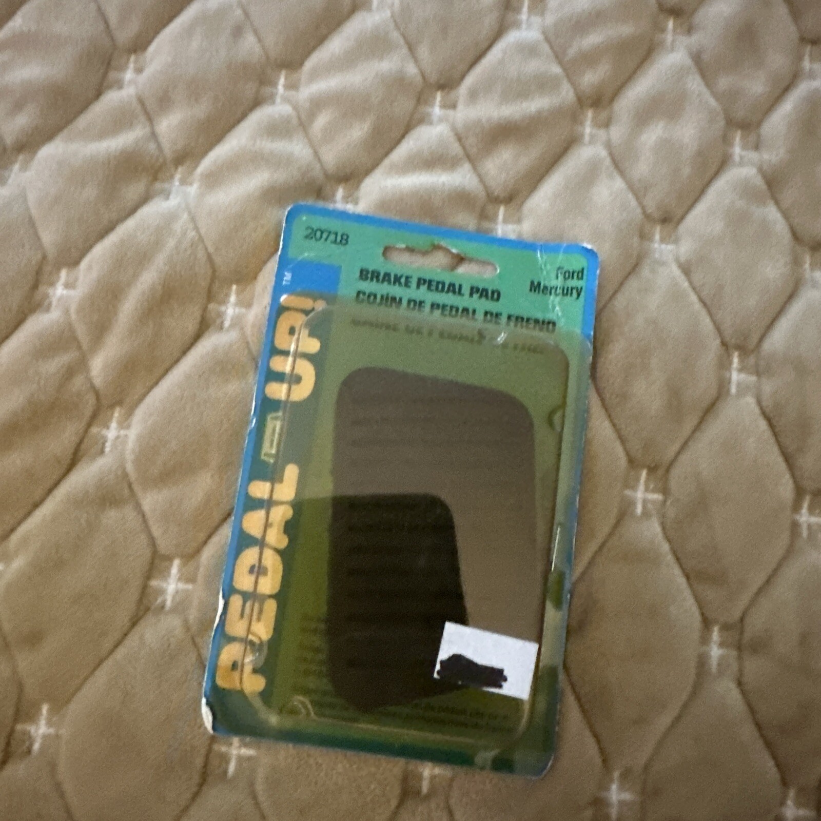 MOTORMITE / DORMAN 20718 BRAKE PEDAL REPLACEMENT PAD FOR FORD MUSTANG