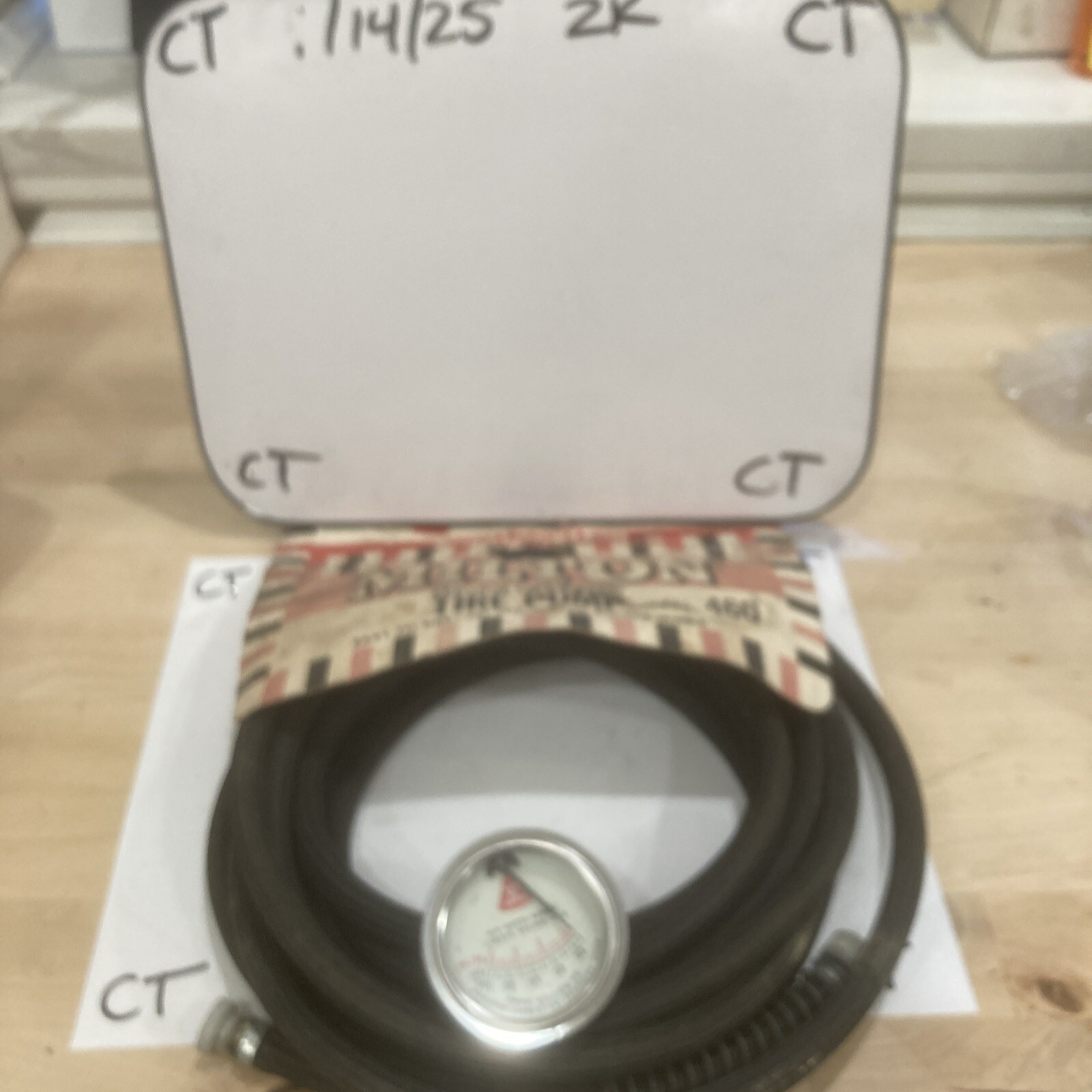 Milton Vintage Engine Operated Tire Pump No.460 (good Condition-age) - Image 3