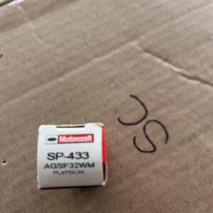 NEW FORD MOTORCRAFT SPARK PLUG SP-433 / Ford AGSF32WM PLATINUM