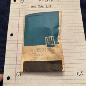 NEW GM HIGH MOUNT LAMP SOCKET OEM 8901283  NOS