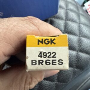 NGK - 4922 - Spark Plugs, BR6ES