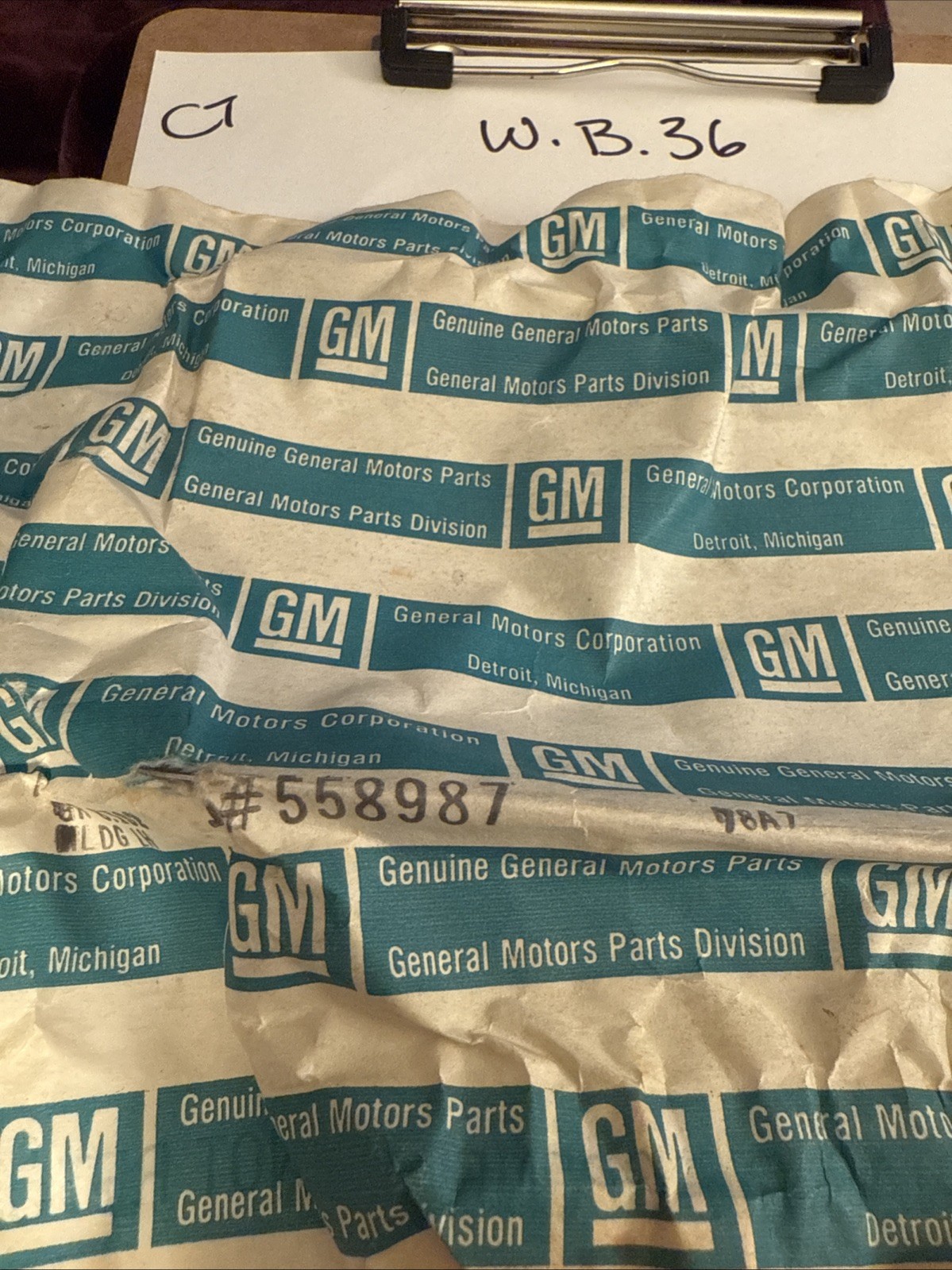 NOS 1978-79 Century Special LeSabre Left Front Fender Lower Molding Trim B-Body - Image 4