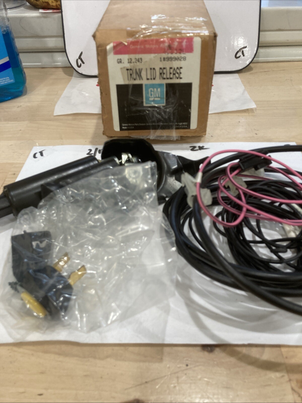 NOS 1985 1986 1987 1988 GM A Series Remote Power Trunk Lid Release Kit 999028 - Image 3