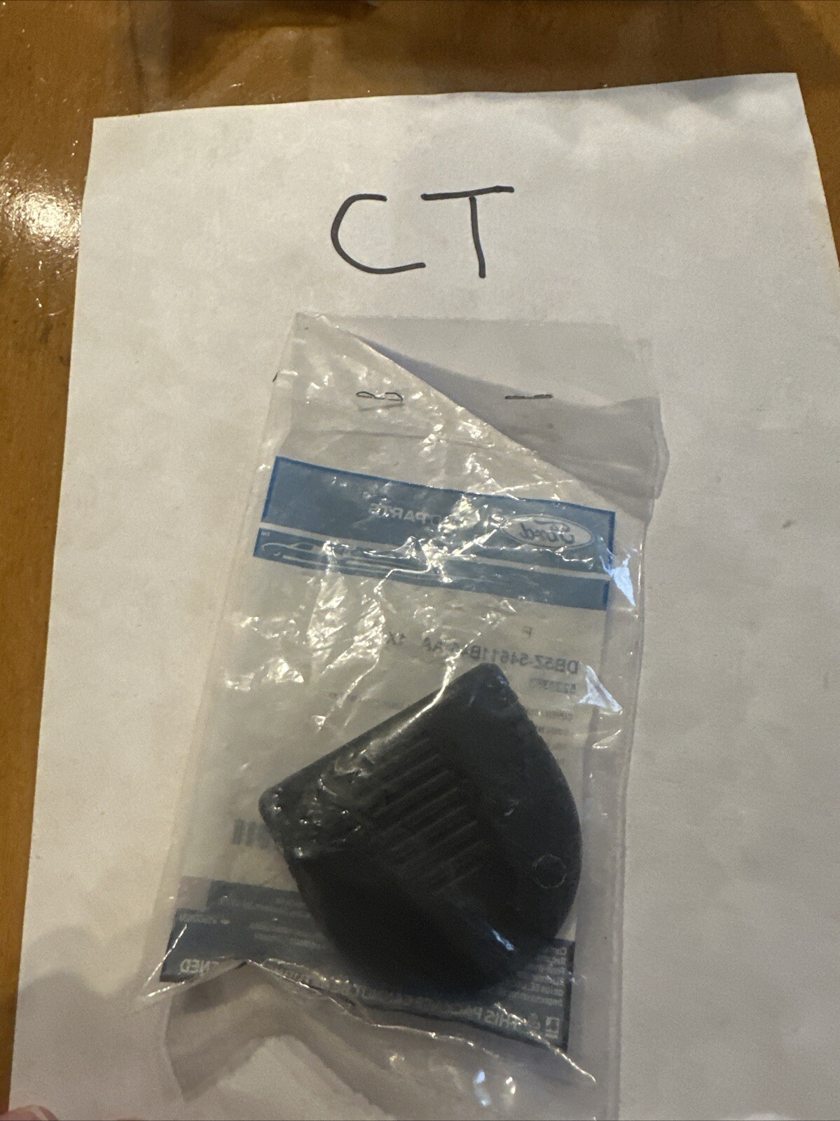 New Genuine Ford Cover Assembly DB5Z54611B46AA / DB5Z-54611B46-AA OEM - Image 3