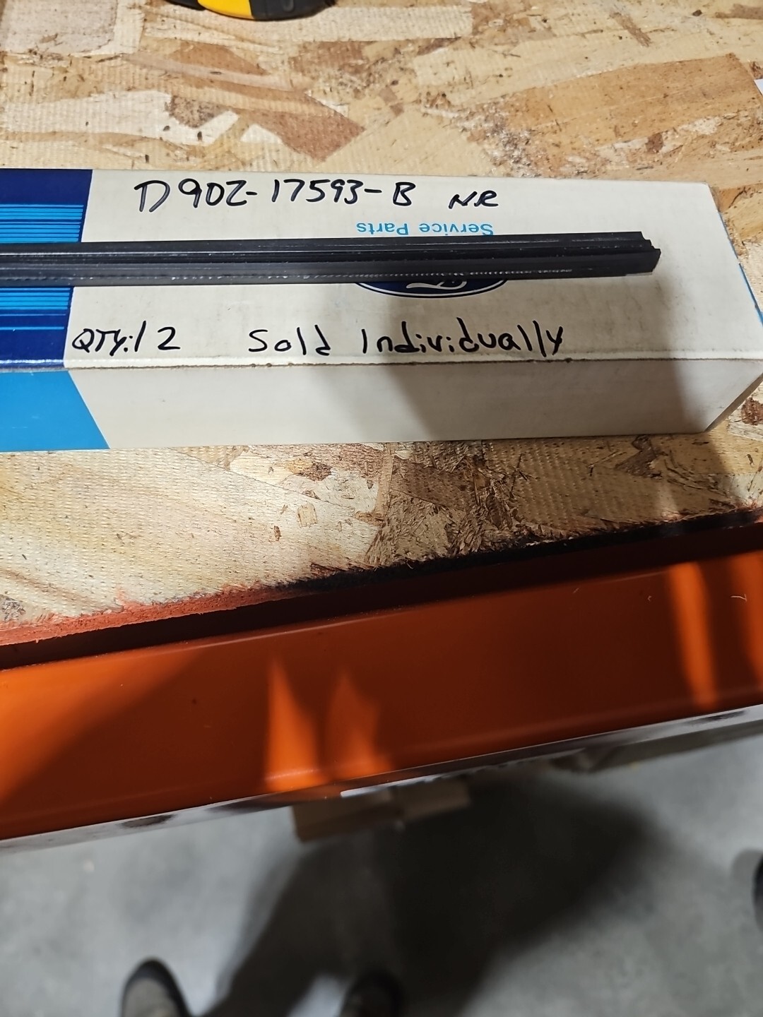 New OEM Ford D9OZ-17593-B 16" Windshield Wiper Blade Refill Insert NOS - Image 5