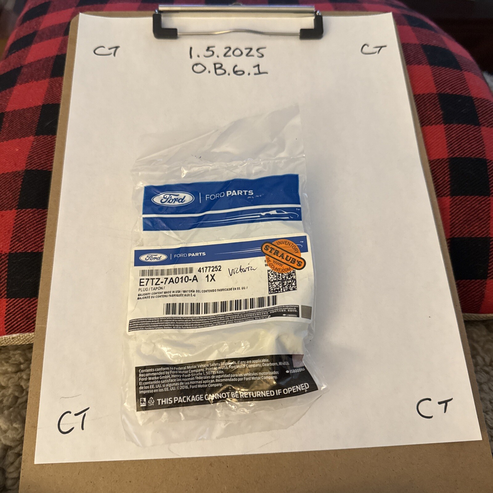 New OEM Ford E7TZ-7A010-A Plug NOS