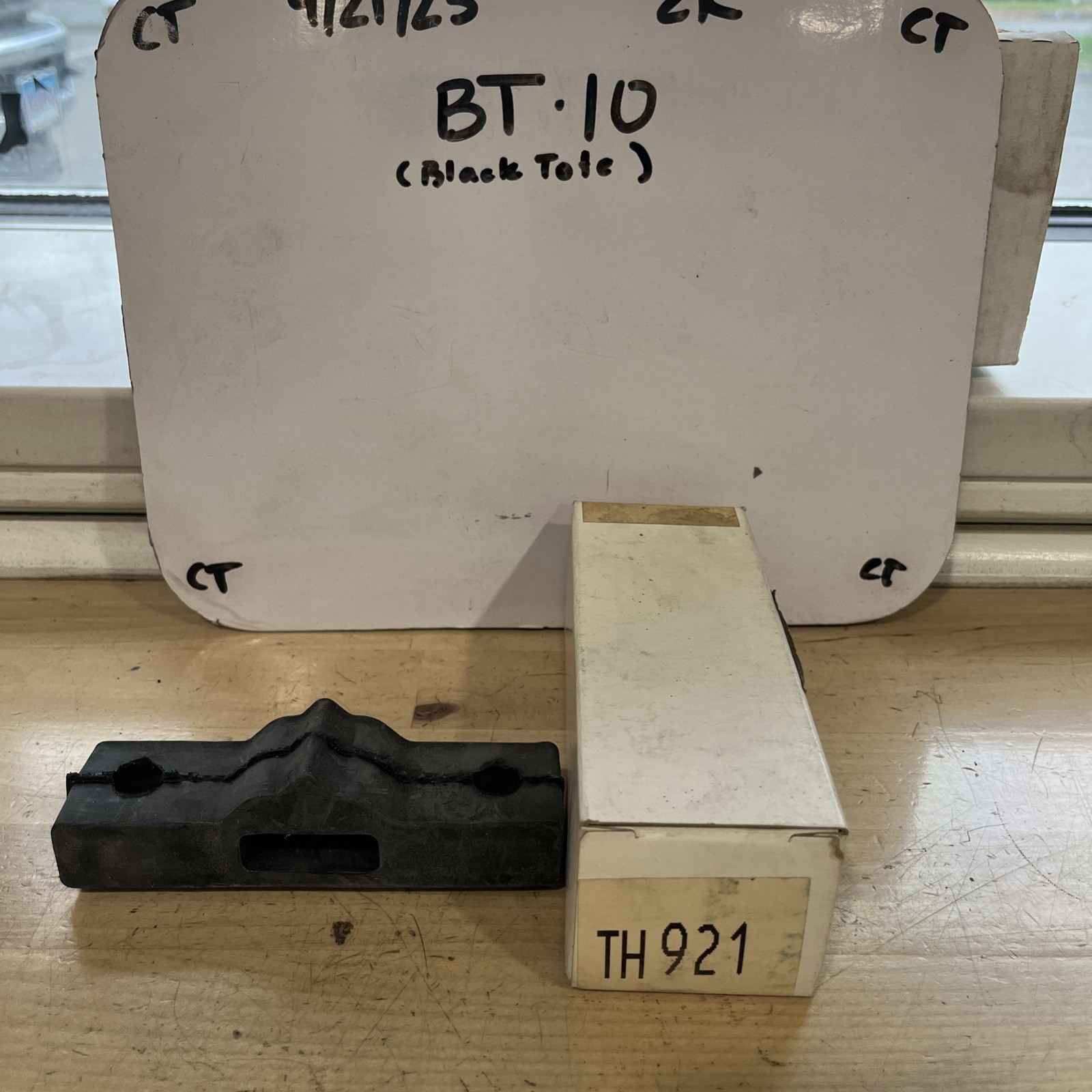 ONE (1) Exhaust Hanger Insulator 35mm x 5 in. WALKER TH921 (529558)