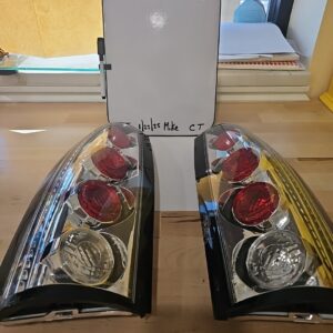 Pair Tail Light 88-98 Chevy C10 Pickup Yangson Design Chrome *1 Has A Crack