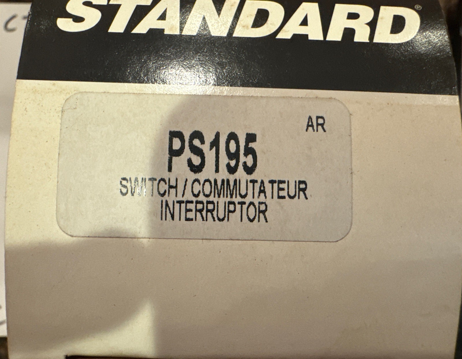 Standard Motor Products PS195 Engine Oil Pressure Switch For 86-88 Nissan Maxima - Image 3