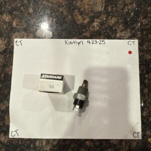 Standard Motor Products TS-15 Engine Coolant Temperature Sender