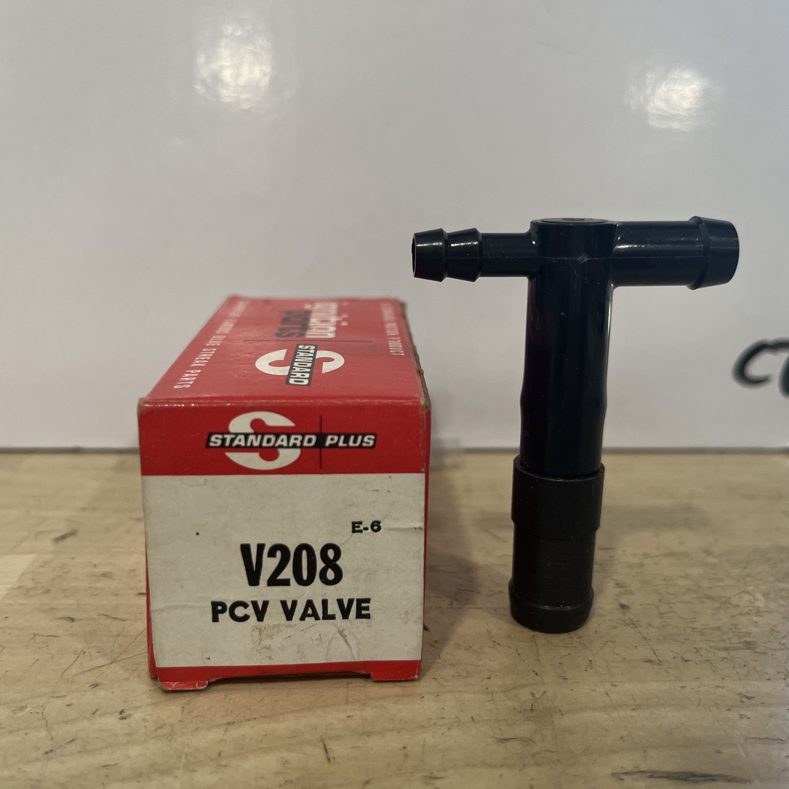 Standard Motors NOS PCV valve V208 for 1978-1980 American Motors & Jeep Vehicles - Image 4