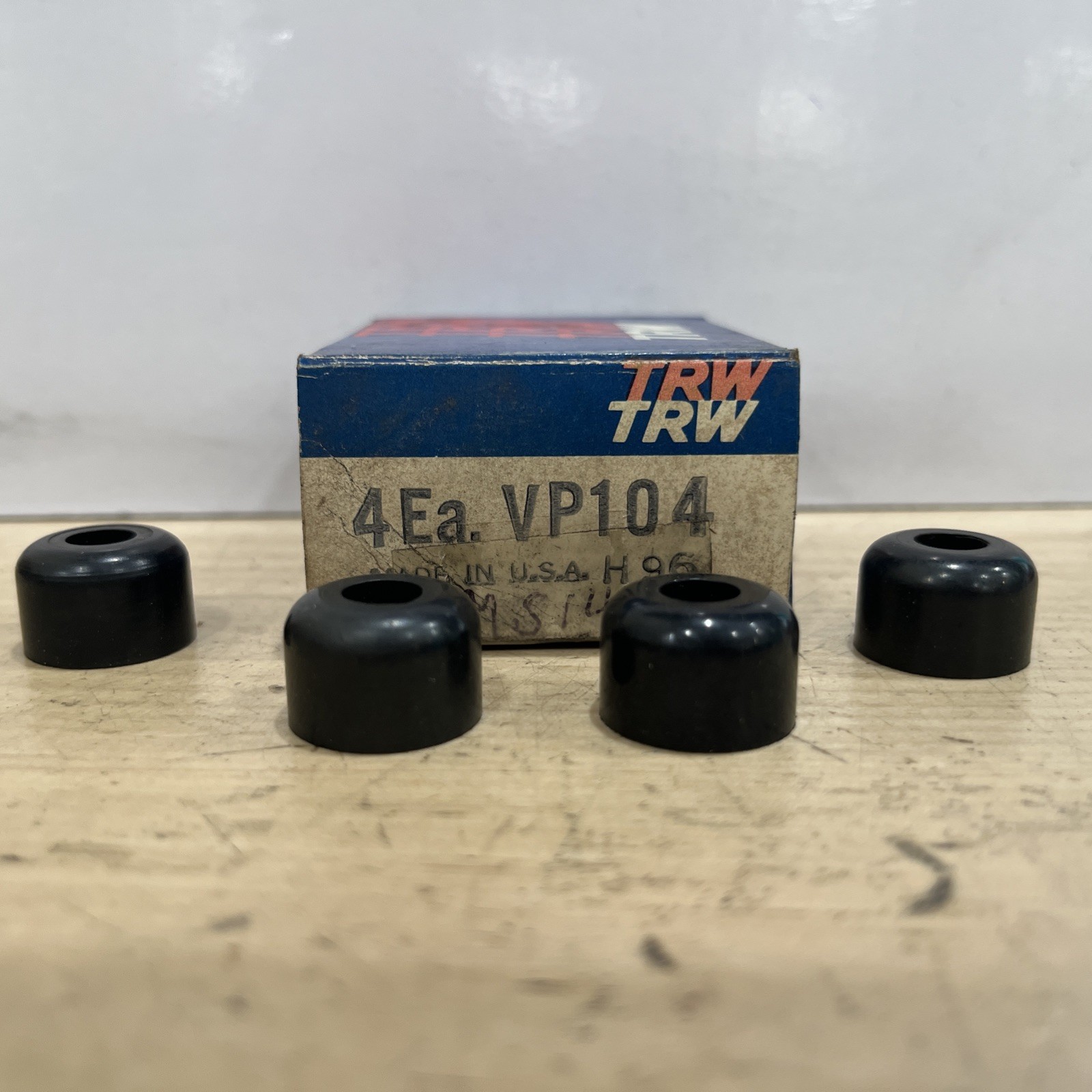 TRW Valve Stem Seal VP104 (4pk) - Image 4