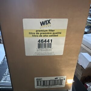 WIX Air Filter fits 1996-2002 C2500,C3500,K2500,K3500,Yukon C1500,C1500 Suburban