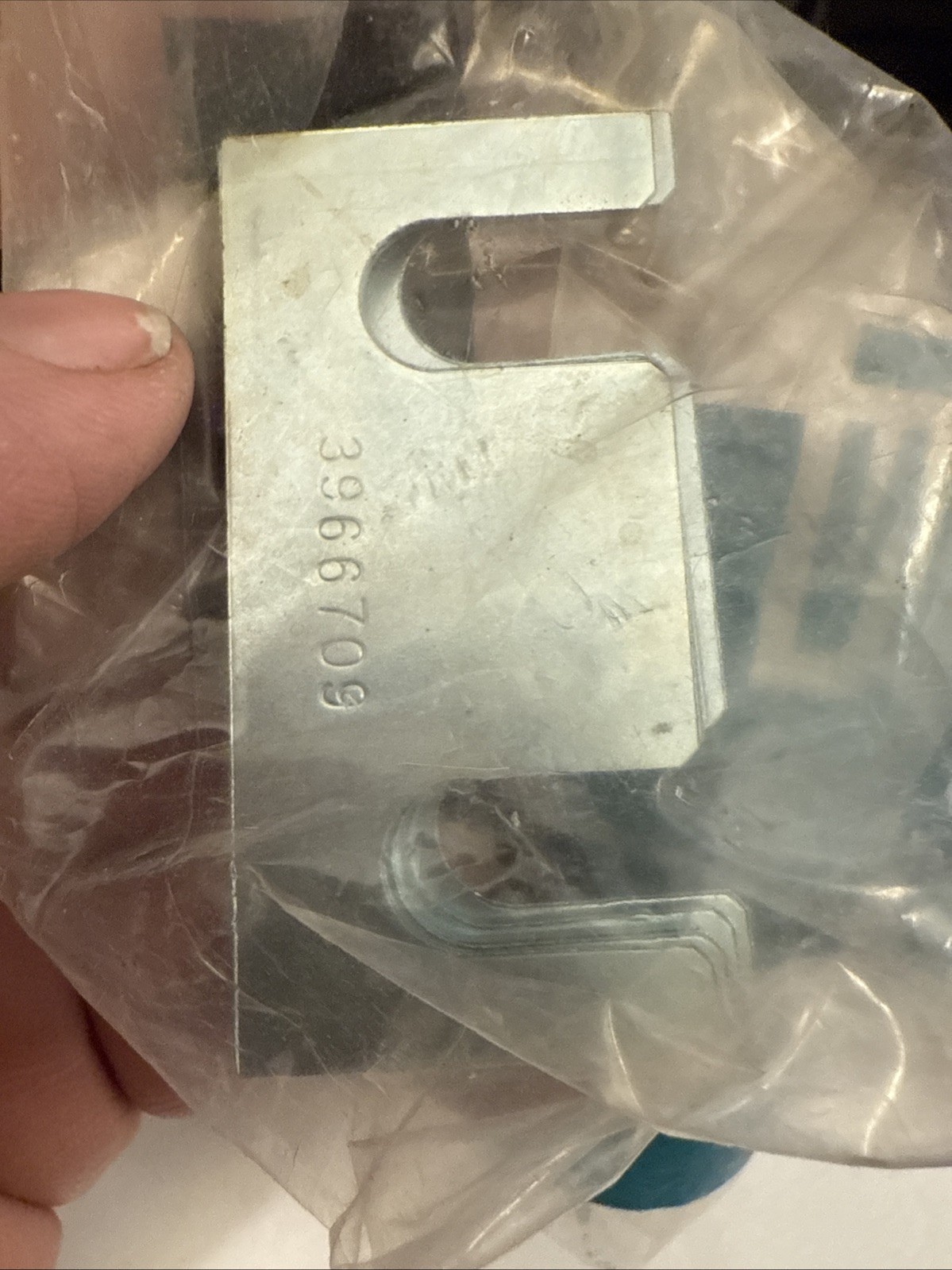 (1) 1963-1982 Corvette Hood Hinge GM 3966709 1/16 Shim Sold Individually - Image 4